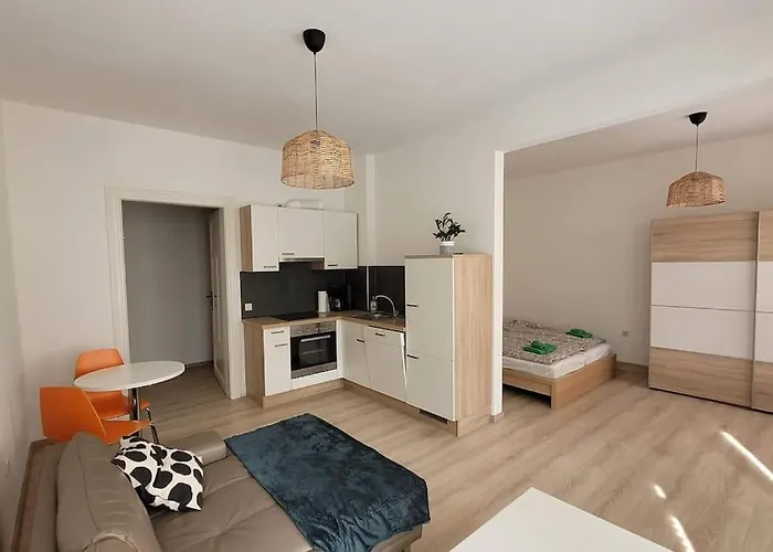 Schoene In Apartment